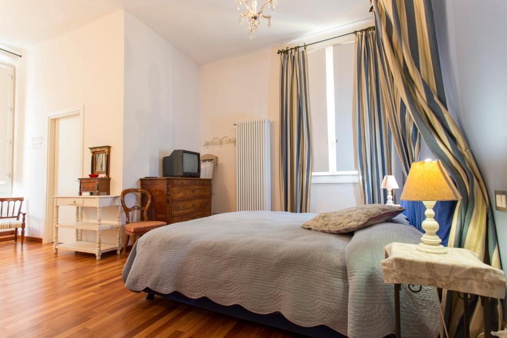 Bed and Breakfast Casa Ilaria Болонья Экстерьер фото