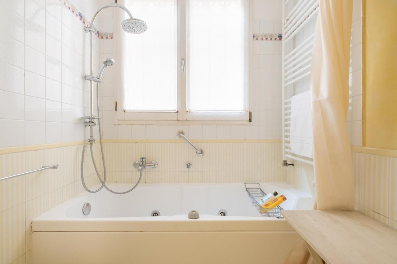 Bed and Breakfast Casa Ilaria Болонья Экстерьер фото